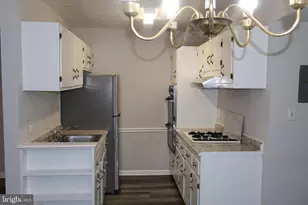 4951 Americana Dr, Annandale, VA 22003 - Photo 9