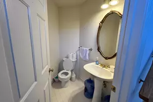 8179 Skelton Cir, Falls Church, VA 22042 - Photo 9