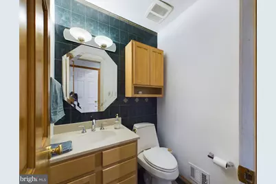 2906 Cedar Lane, Vienna, VA 22180 - Photo 17