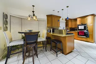 2906 Cedar Ln, Vienna, VA 22180 - Photo 3