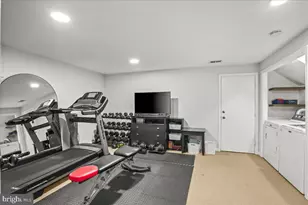 7952 Gambrill Ct, Springfield, VA 22153 - Photo 29