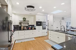 8712 Lea Ln, Alexandria, VA 22309 - Photo 7