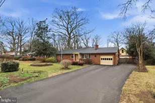 8712 Lea Ln, Alexandria, VA 22309 - Photo 3