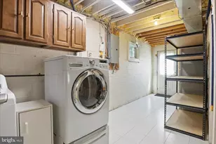 2407 Candlewood Dr, Alexandria, VA 22308 - Photo 31