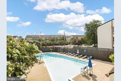 611 Center Street #104, Herndon, VA 20170 - Photo 3