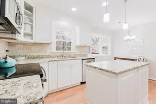 7200 Duck Ct, Springfield, VA 22152 - Photo 13