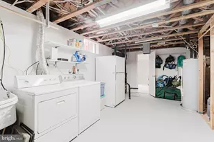 7200 Duck Ct, Springfield, VA 22152 - Photo 25