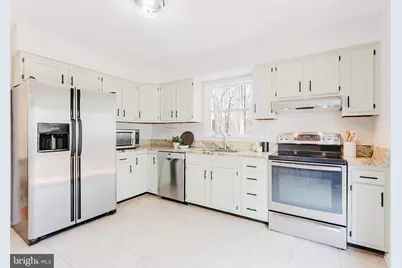 5802 Silchester Street, Burke, VA 22015 - Photo 3