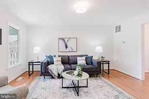 5802 Silchester St, Burke, VA 22015 - Photo 9