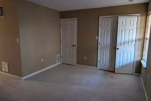 2426 Clover Field Cir, Herndon, VA 20171 - Photo 7