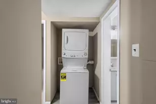 11654 Stoneview Square, Reston, VA 20191 - Photo 33