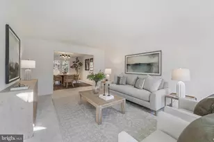 10332 Dunn Meadow Rd, Vienna, VA 22182 - Photo 11