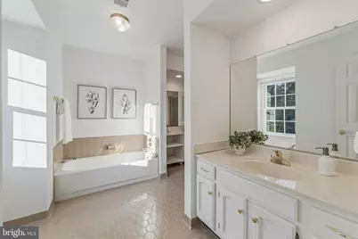 10332 Dunn Meadow Road, Vienna, VA 22182 - Photo 39