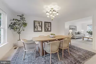 10332 Dunn Meadow Rd, Vienna, VA 22182 - Photo 15