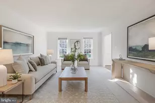 10332 Dunn Meadow Rd, Vienna, VA 22182 - Photo 9