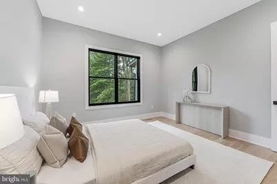 1052 Balls Hill Road, McLean, VA 22101 - Photo 17