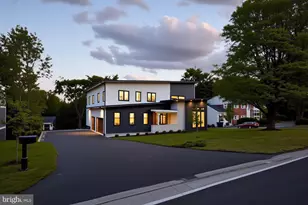 1052 Balls Hill Rd, McLean, VA 22101 - Photo 1