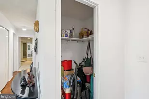 5904 Mt Eagle Dr, Alexandria, VA 22303 - Photo 29