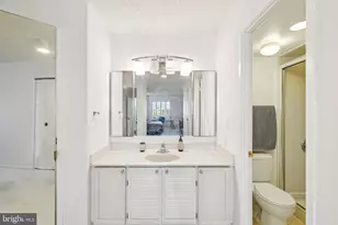 5904 Mt Eagle Dr, Alexandria, VA 22303 - Photo 21