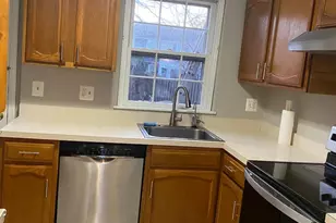 8326 Glastonbury Ct, Annandale, VA 22003 - Photo 5