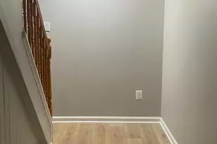 8326 Glastonbury Ct, Annandale, VA 22003 - Photo 9