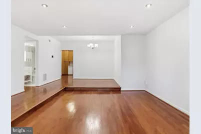 7914 Bentley Village Drive #13C, Springfield, VA 22152 - Photo 5