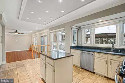 13200 Caroline Court, Herndon, VA 20171 - Photo 9