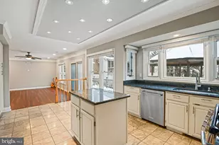 13200 Caroline Ct, Herndon, VA 20171 - Photo 9