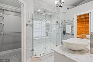 13200 Caroline Ct, Herndon, VA 20171 - Photo 31