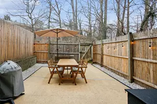 5818 Torington Dr, Springfield, VA 22152 - Photo 29