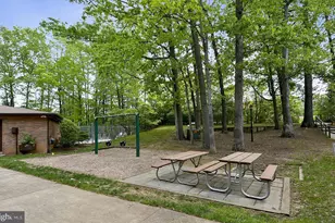 5818 Torington Dr, Springfield, VA 22152 - Photo 43