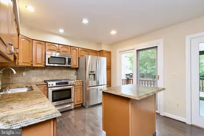 6211 Glenshire Row, Alexandria, VA 22315 - Photo 11