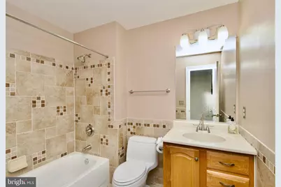 6211 Glenshire Row, Alexandria, VA 22315 - Photo 37