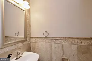 6211 Glenshire Row, Alexandria, VA 22315 - Photo 19