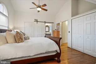 6215 Edison Dr, Alexandria, VA 22310 - Photo 41