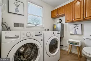 6215 Edison Dr, Alexandria, VA 22310 - Photo 55