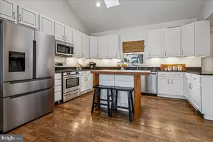 6215 Edison Dr, Alexandria, VA 22310 - Photo 23