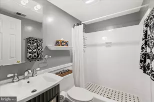 7128 Devonshire Rd, Alexandria, VA 22307 - Photo 7