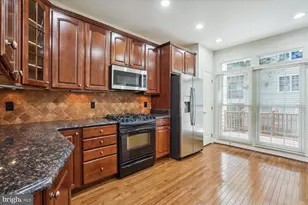 4524 Fair Valley Dr, Fairfax, VA 22033 - Photo 9