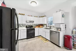 14200 Beddingfield Way, Centreville, VA 20121 - Photo 15