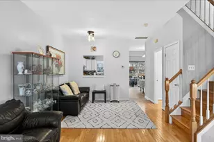 14200 Beddingfield Way, Centreville, VA 20121 - Photo 11