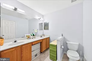 14200 Beddingfield Way, Centreville, VA 20121 - Photo 31