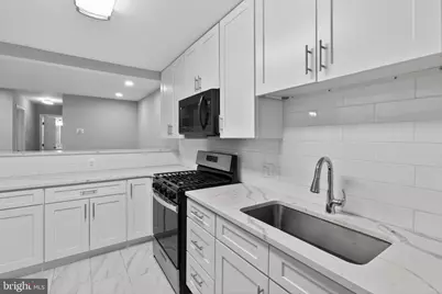 10114 Oakton Terrace Road, Oakton, VA 22124 - Photo 5