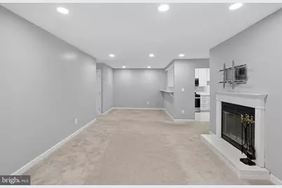 10114 Oakton Terrace Road, Oakton, VA 22124 - Photo 7