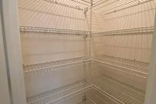 8118 Madrillon Springs Ln, Vienna, VA 22182 - Photo 9