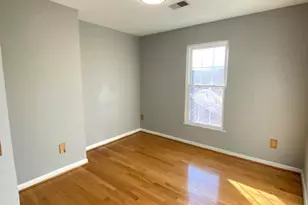 8118 Madrillon Springs Ln, Vienna, VA 22182 - Photo 13