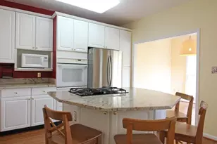 11799 Valley Ridge Cir, Fairfax, VA 22033 - Photo 9