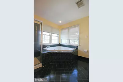 11799 Valley Ridge Circle, Fairfax, VA 22033 - Photo 37