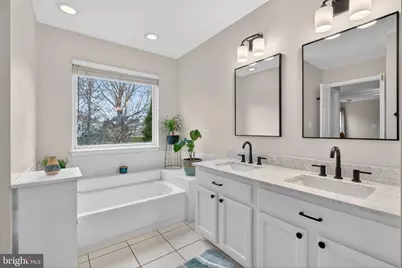 6403 Guard Mount Court, Centreville, VA 20121 - Photo 21