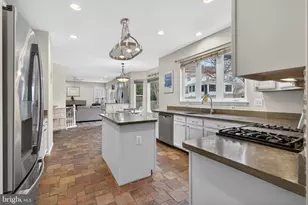 6403 Guard Mt Ct, Centreville, VA 20121 - Photo 15